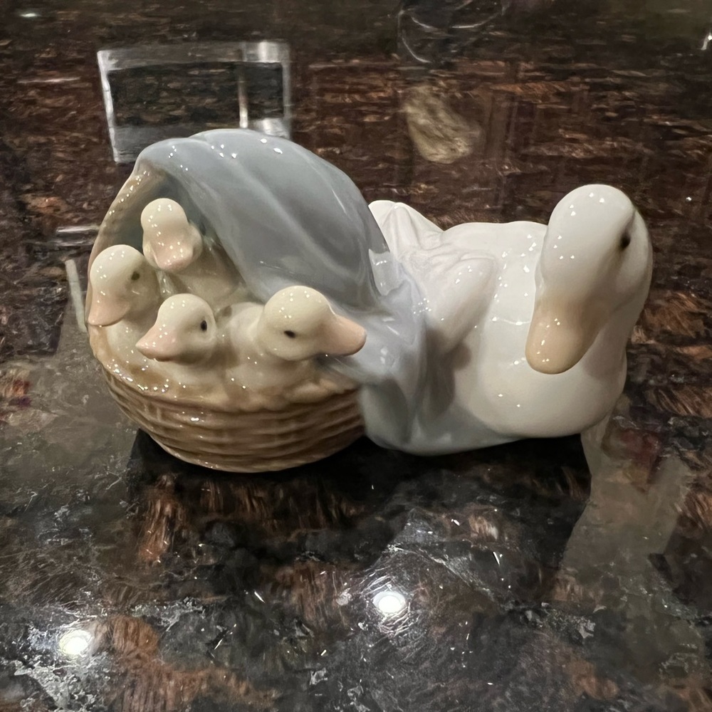 Lladro Ducklings Figurine perfect condition no box